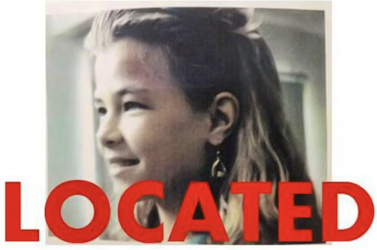 Hei eng Foto vum Meedchen, wéi et am Joer 1994 ausgesinn hat.