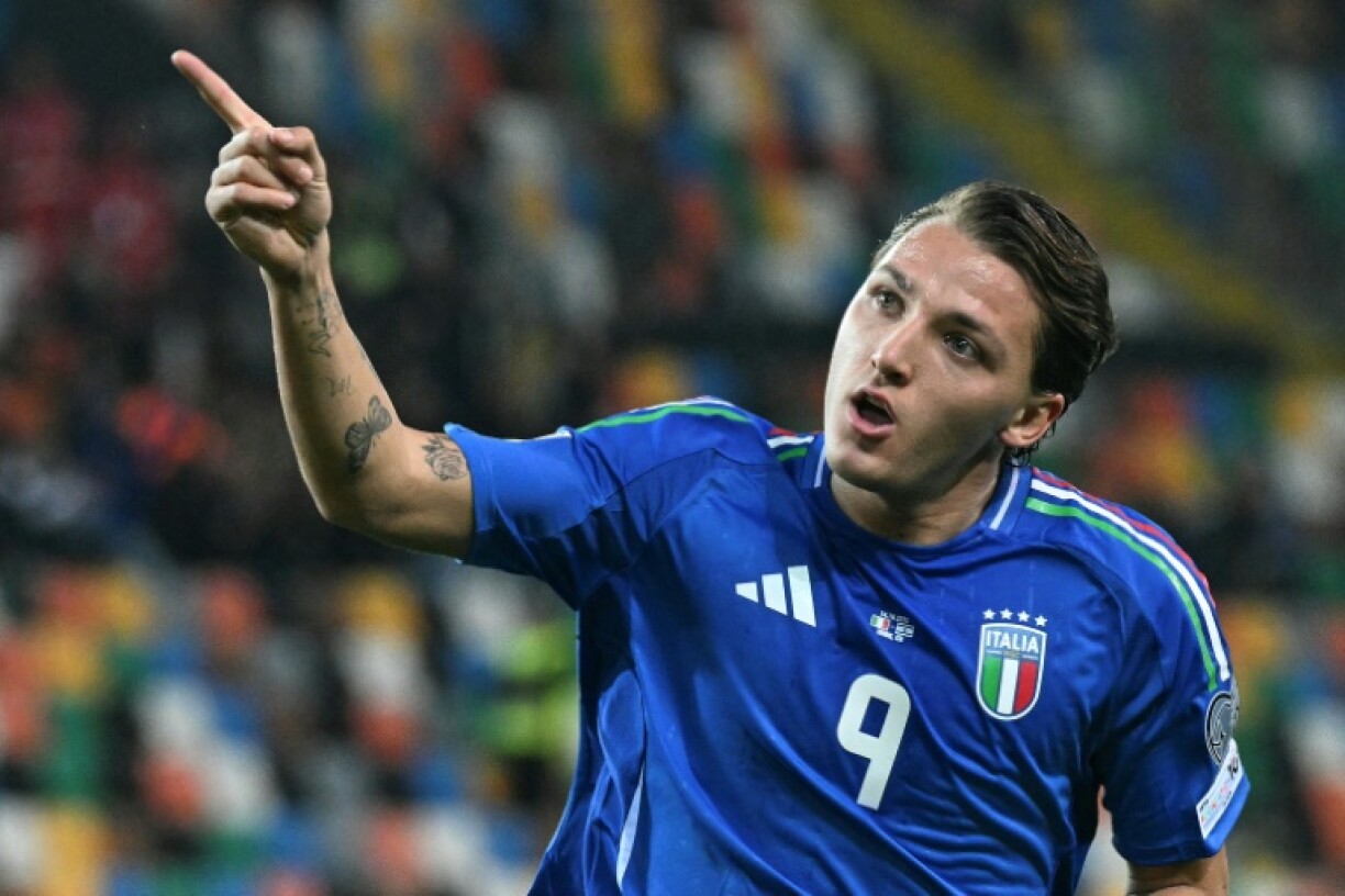 Mateo Retegui scored twice to secure at least a play-off spot for Italy in qualification for the 2026 World Cup