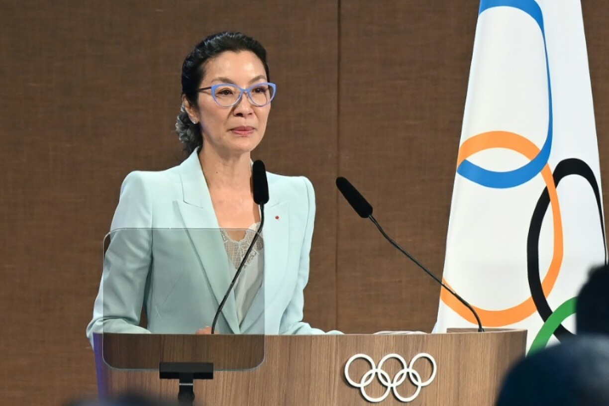 L'actrice malaisienne Michelle Yeoh prête serment le 17 octobre 2023 à Bombay après avoir été élue au Comité international olympique