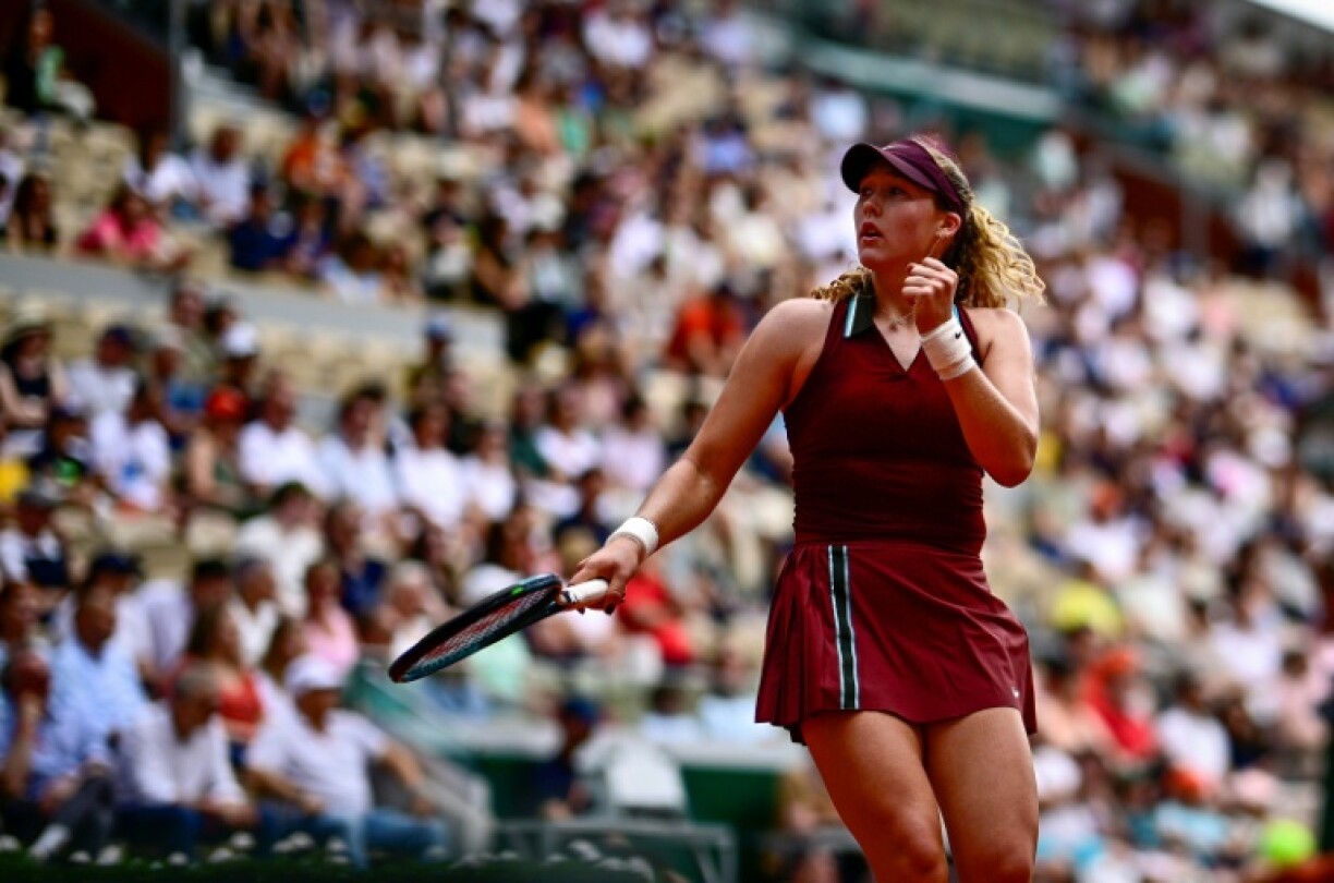 Russia's Mirra Andreeva brushed past Kazakhstan's Yulia Putintseva into the French Open fourth round