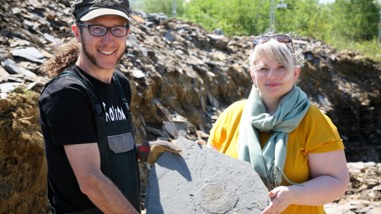 De Ban Thuy zesumme mat senger Fra, der Paleontologin Lea Numberger.