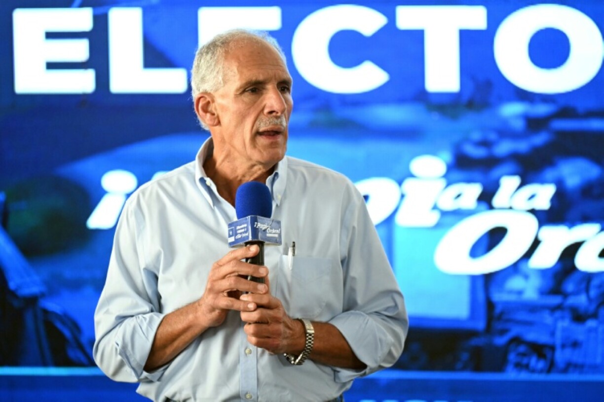 Nasry Asfura lors d'une conférence de presse à Tegucigalpa, le 1er décembre 2025