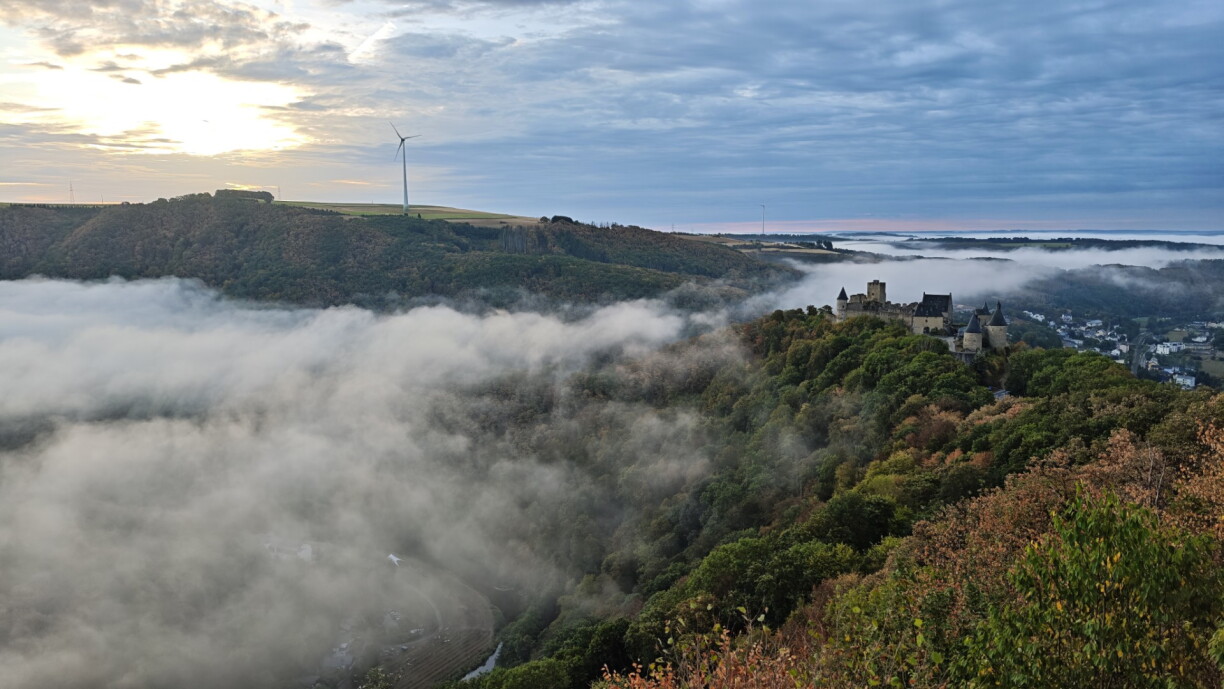 Fog around Bourscheid Castle, 21 August 2026.