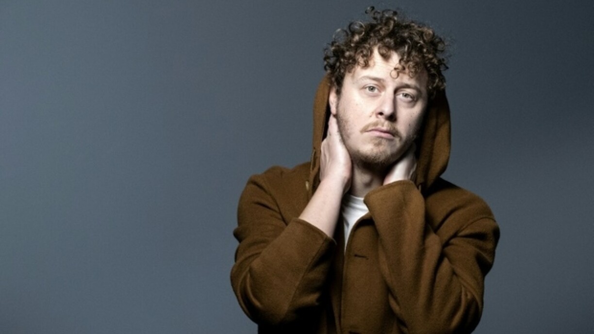 Norman Thavaud lors d'une séance photo à Paris, le 22 novembre 2019