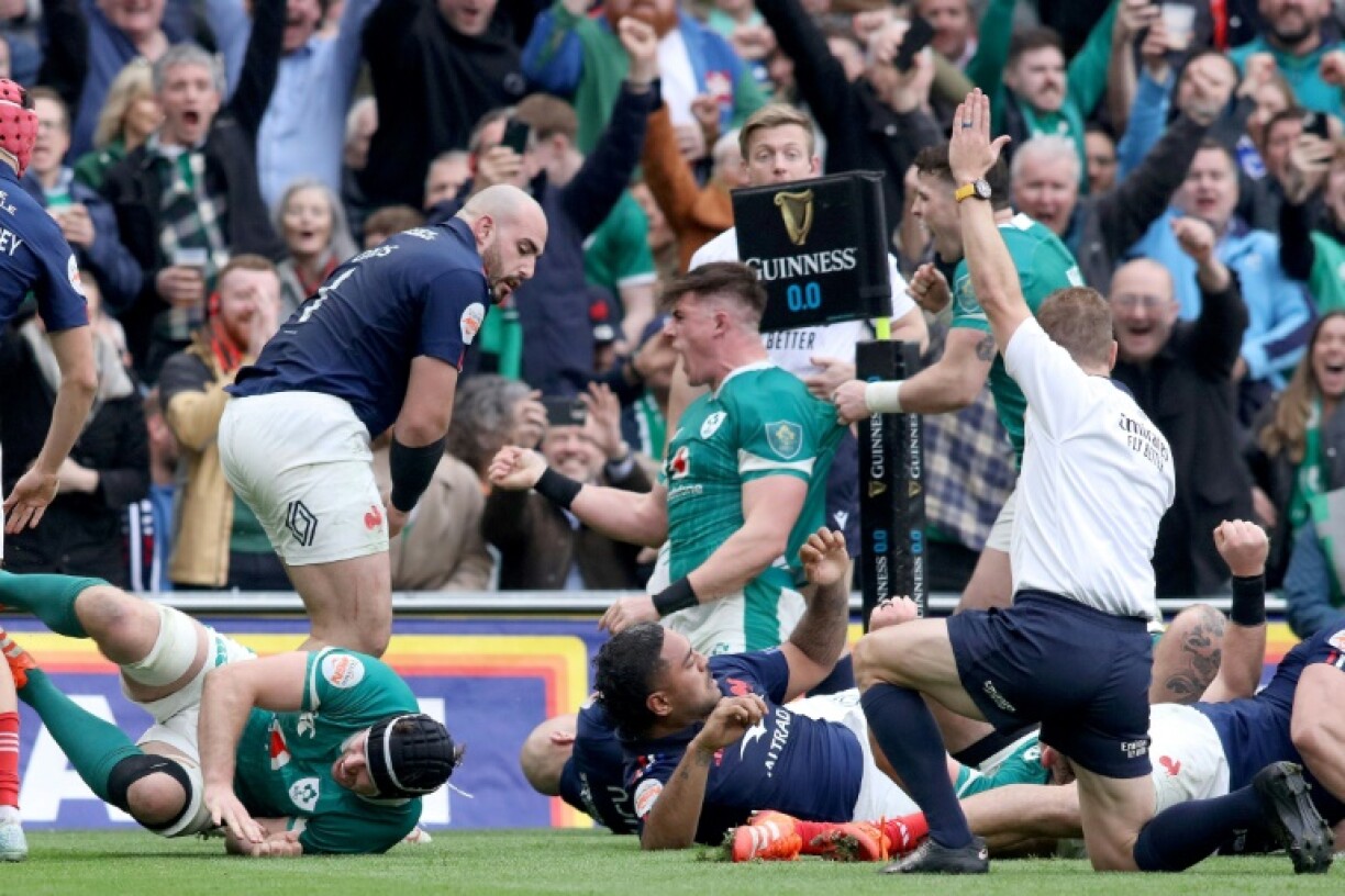 There is more to come from Ireland's rugby team says interim head coach Simon Easterby