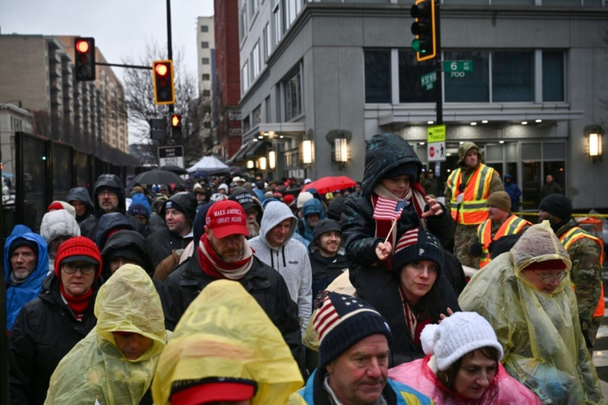Long lines of supporters snaked around several city blocks in Washington's Chinatown neighborhood