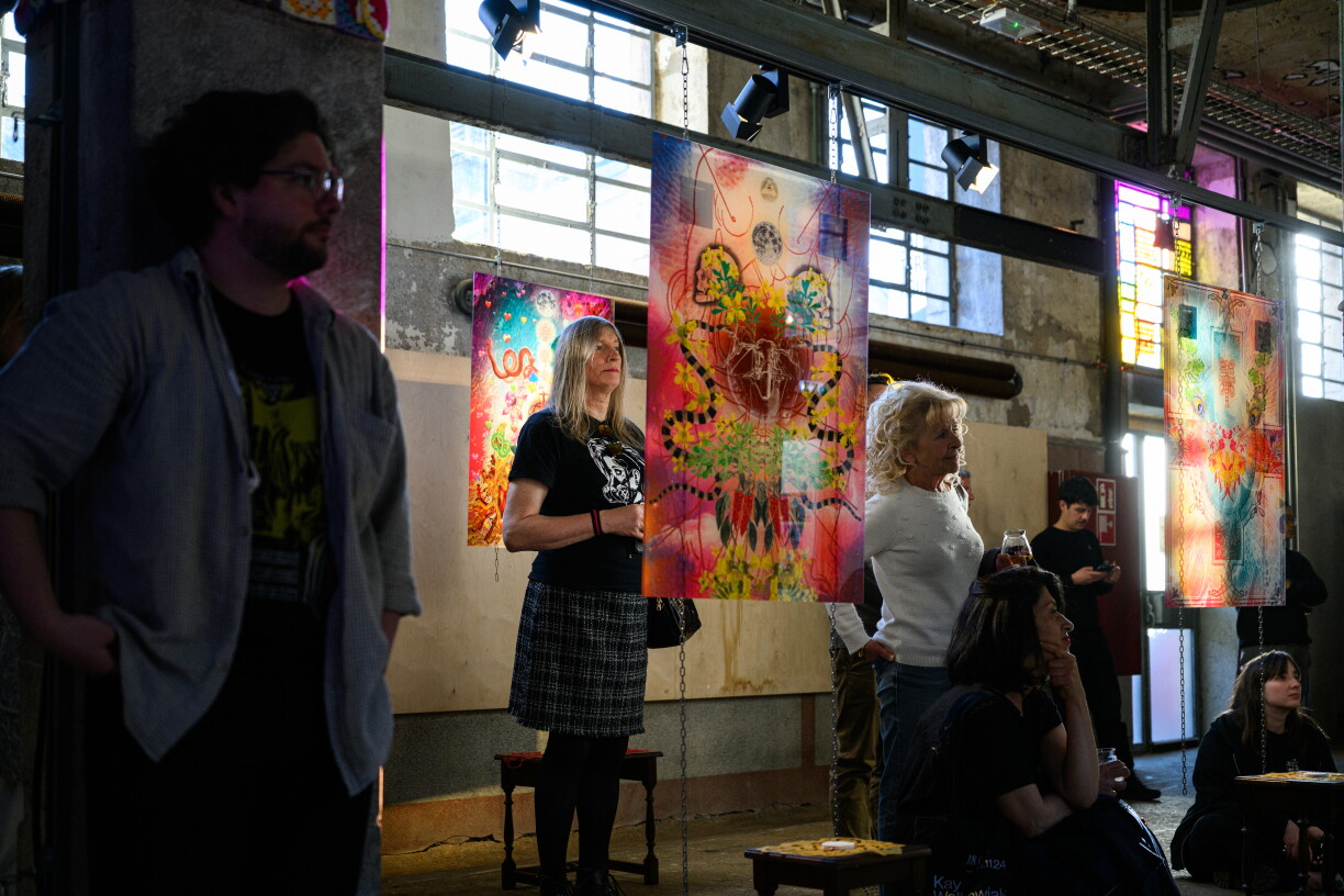 Artists and visitors interact in the Squatfabrik