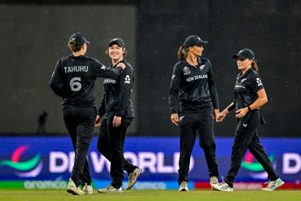 New Zealand and Pakistan players left the field as lightning flashed across the skyline and match officials advised the ground staff to steer clear of the pitch
