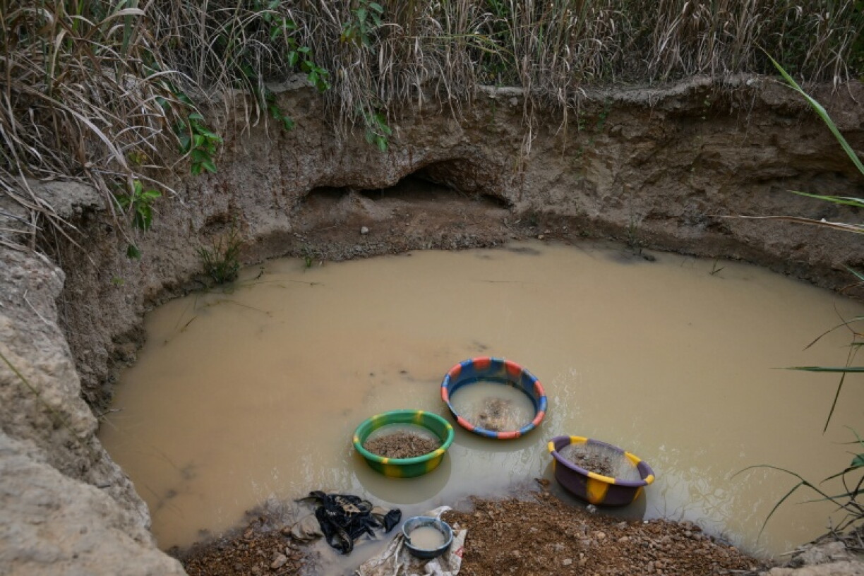 Ivorian authorities have clamped down on illegal gold mining