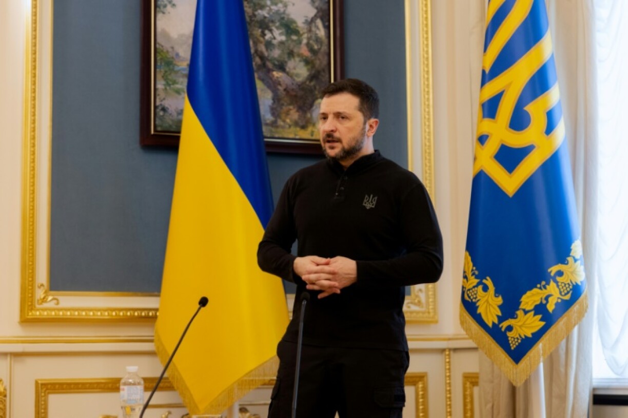 Le président ukrainien Volodymyr Zelensky donne une conférence de presse à Kiev, le 19 février 2025