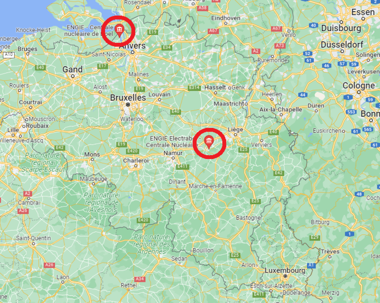 En rouge, les centrales de Tihange (entre Namur et Liège) et celles de Doel (près d'Anvers).