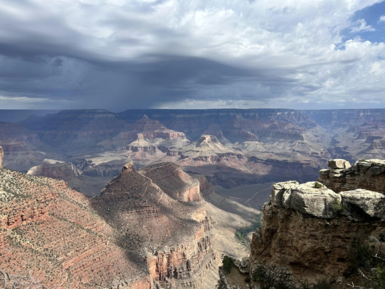 Un système orageux se déplaçant au-dessus de la rive nord du parc national du Grand Canyon (Etats-Unis) le 29 août 2026