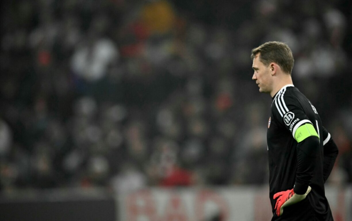 Bayern Munich captain and goalkeeper Manuel Neuer has been ruled out for Saturday's home clash with Heidenheim