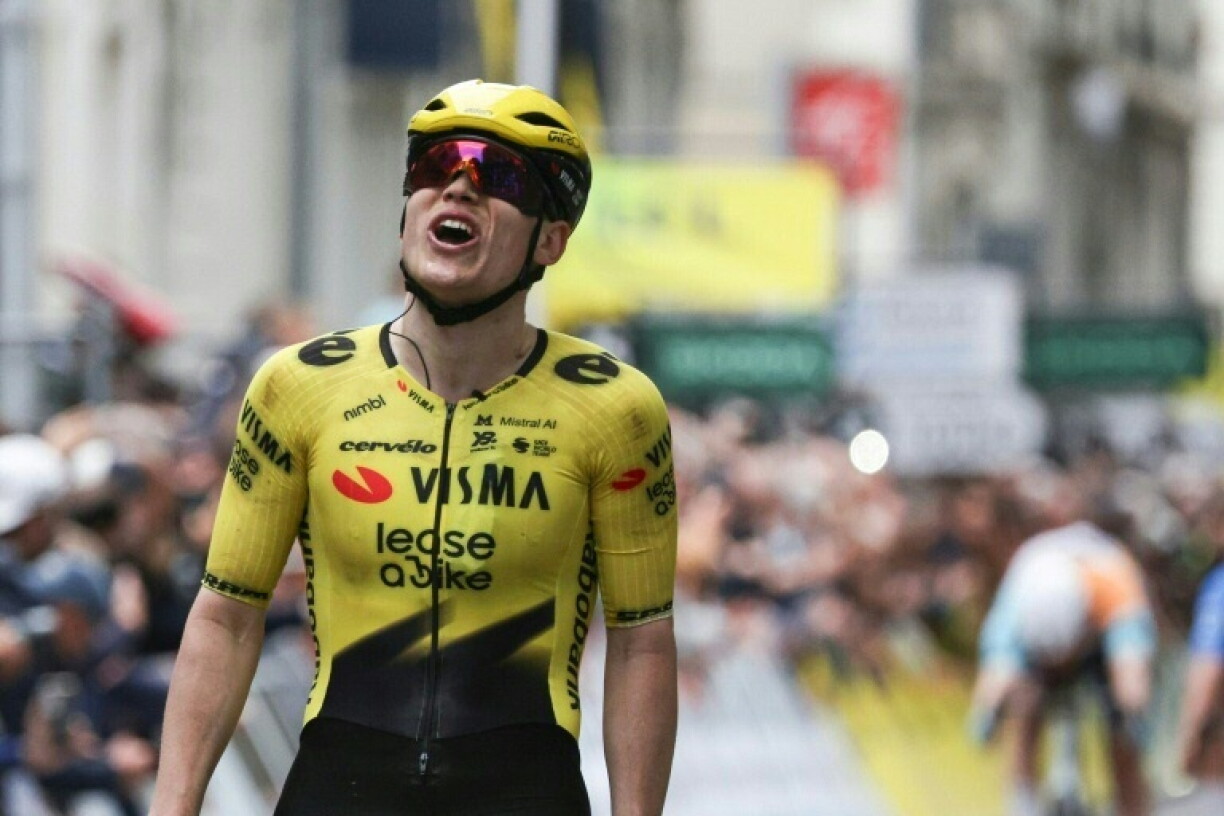 Norwegian Per Strand Gagenes escaped from an 11-strong group just before the final kilometre of the 216km race