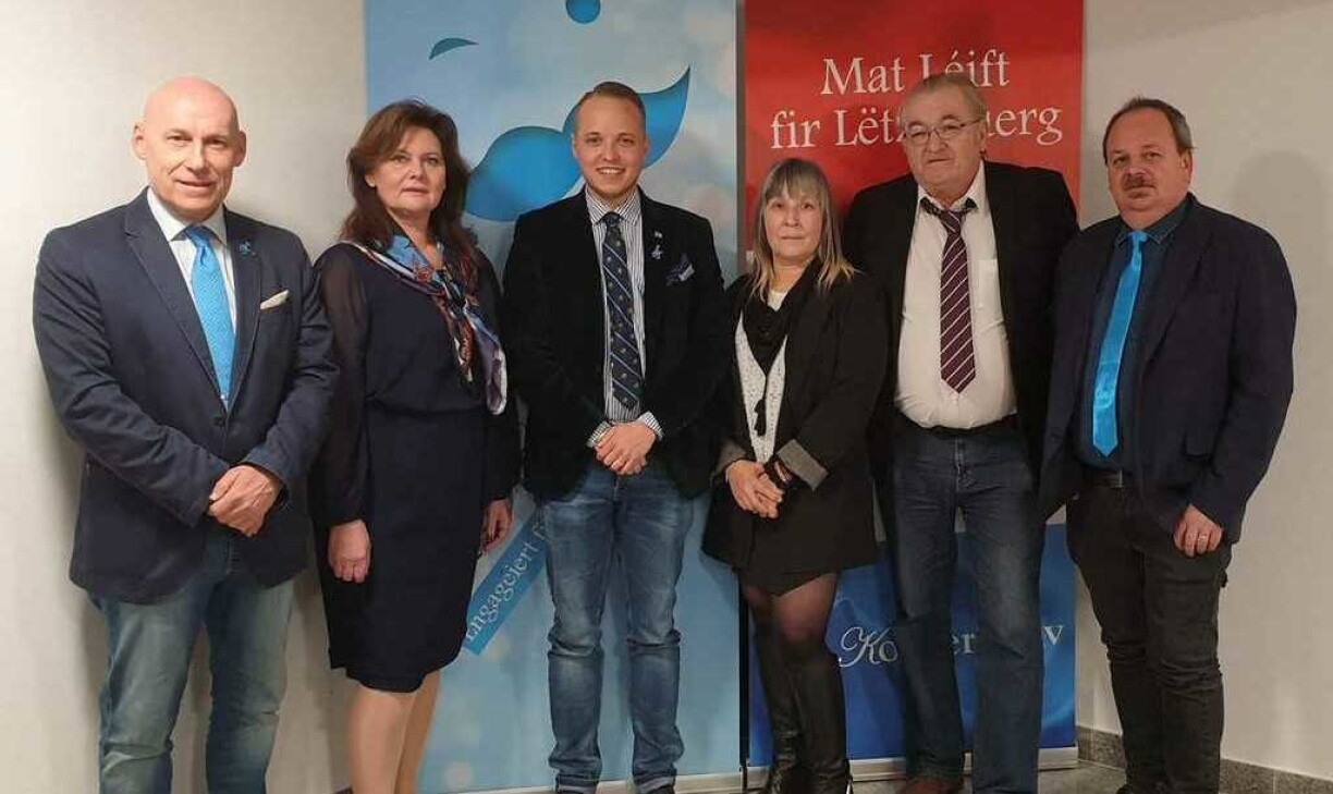 Op der Foto vu lénks no riets: Patrick Thein, Pierrette Heintz, Joe Thein, Sandra Schwachtgen, Jean Ersfeld, Mario May.