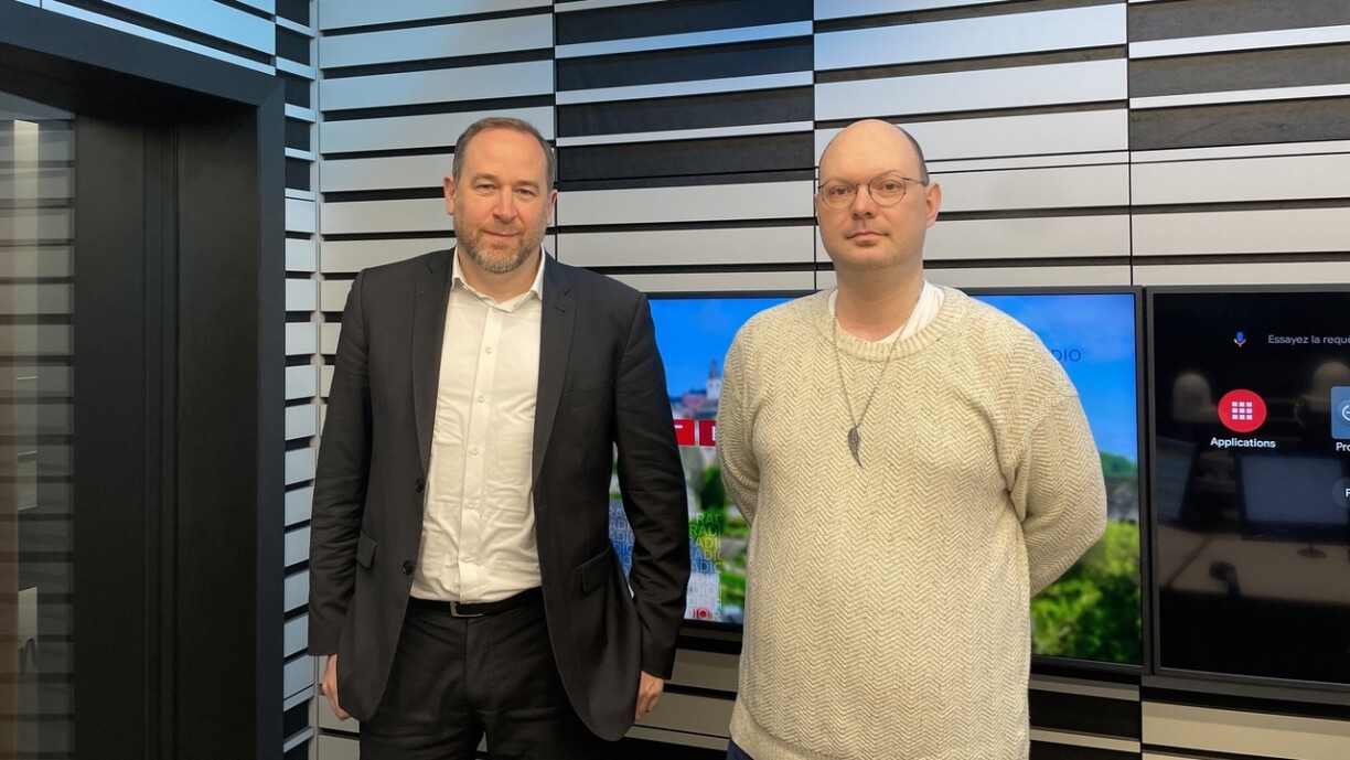 Tom Weidig (lénks), Tom Hecker alias Tatta Tom (riets)