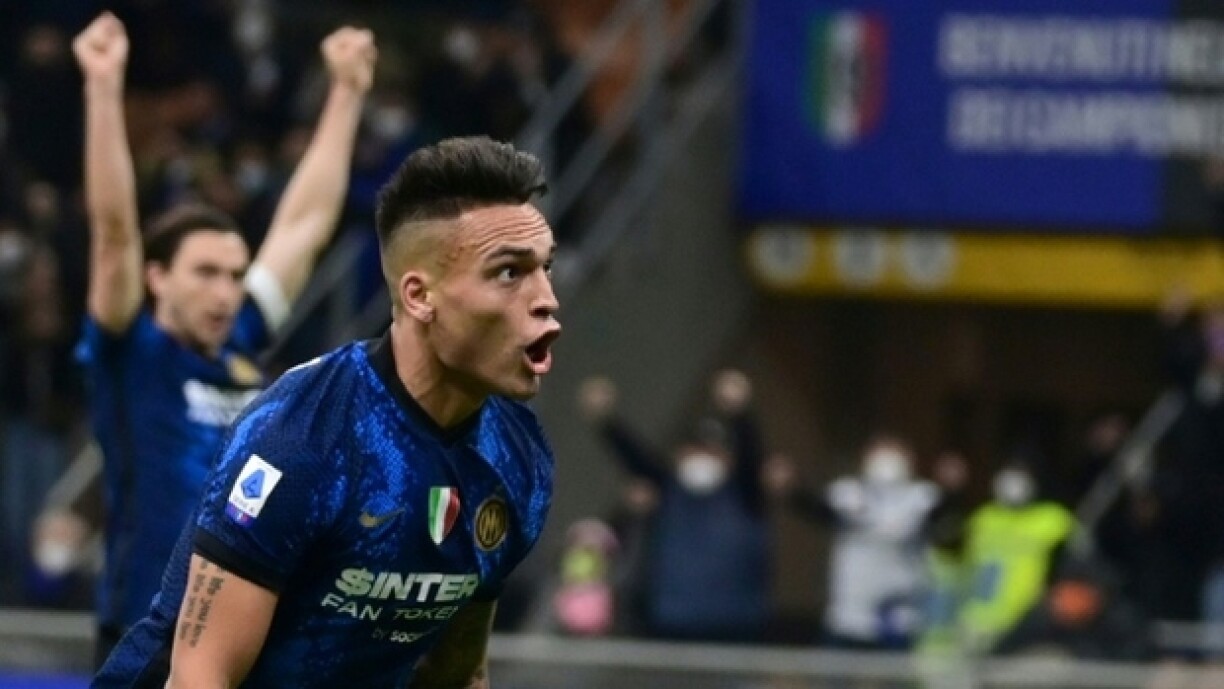 Lautaro Martinez freet sech iwwer Hattrick