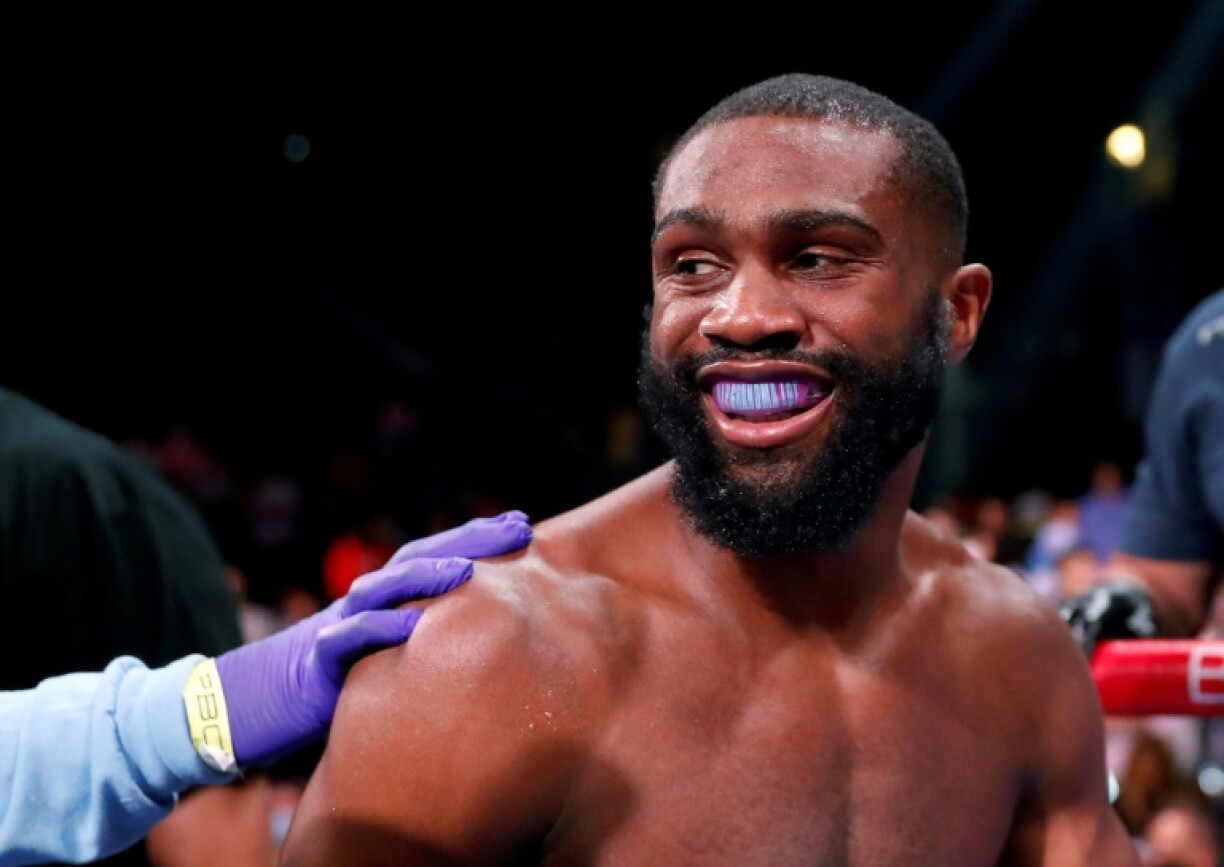 Jaron Ennis defeated Lithuania's Eimantas Stanionis by sixth round technical knockout to unify the WBA and IBF welterweight belts