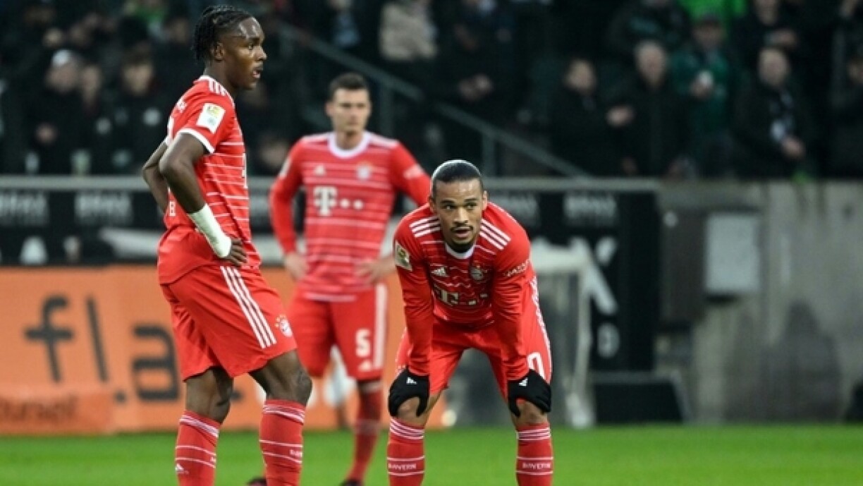 La déception des joueurs du Bayern Munich après la défaite à Mönchengladbach,le 18 février 2023