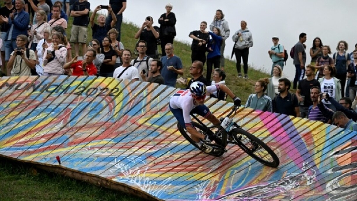 Le Britannique Thomas Pidcock le 19 août 2022 dans sa victoire dans le championnat d'Europe de VTT cross-country à Munich