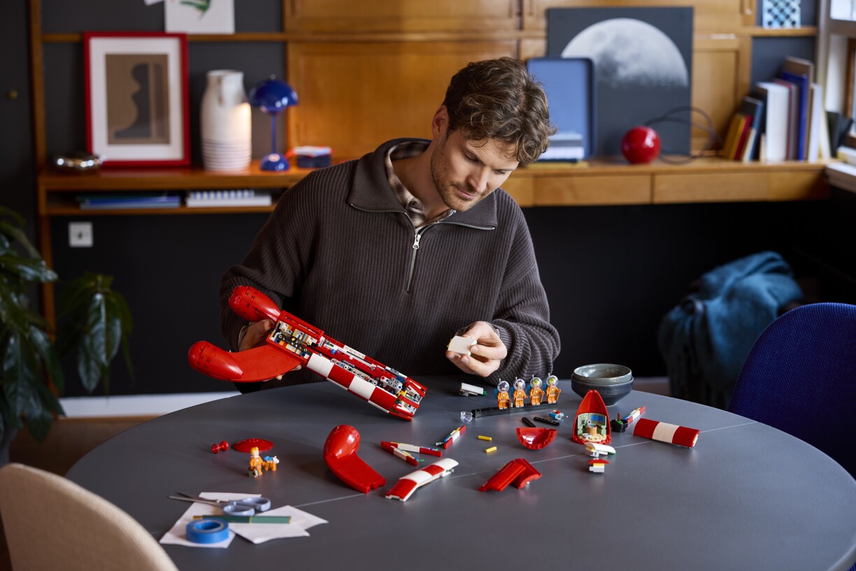 Construction de la fusée Tintin en Lego