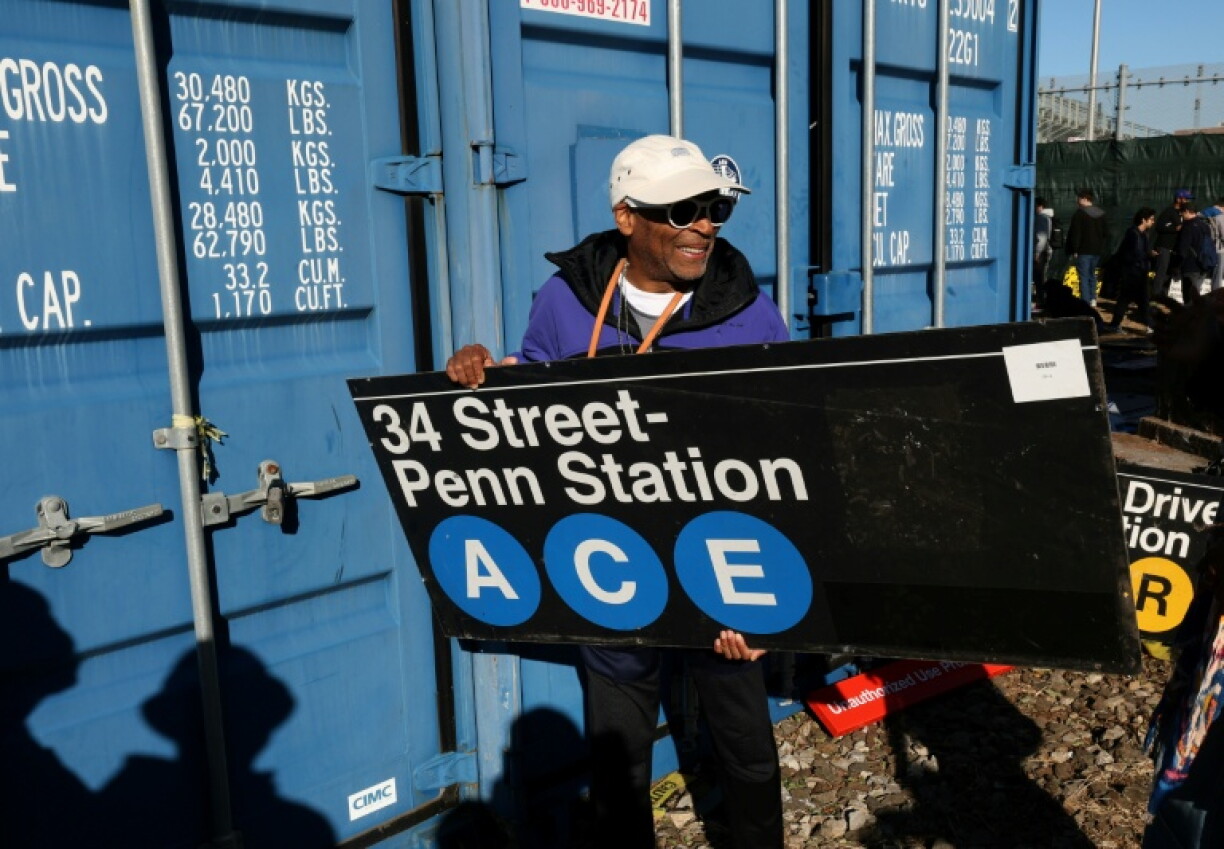 Filmmaker Spike Lee picked out a subway sign at the annual sale in New York