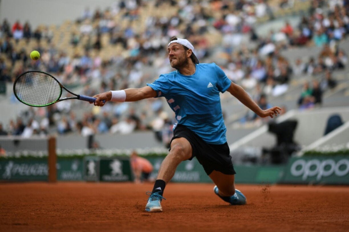 Lucas Pouille le 30 mai 2019 lors du second tour des Internationaux de France de tennis à Roland-Garros. Le Français n'a plus remporté de match sur le circuit ATP depuis un premier tour du Masters 1000 de Madrid il y a plus d'un an