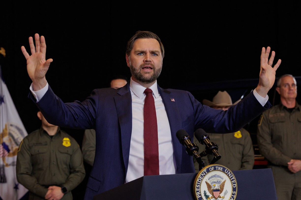 Den JD Vance huet d'Virgoe vun den ICE-Beamten erkläert