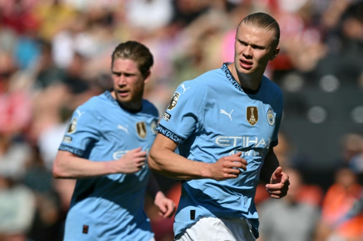 Erling Haaland is hoping to win one more trophy at Man City with Kevin De Bruyne