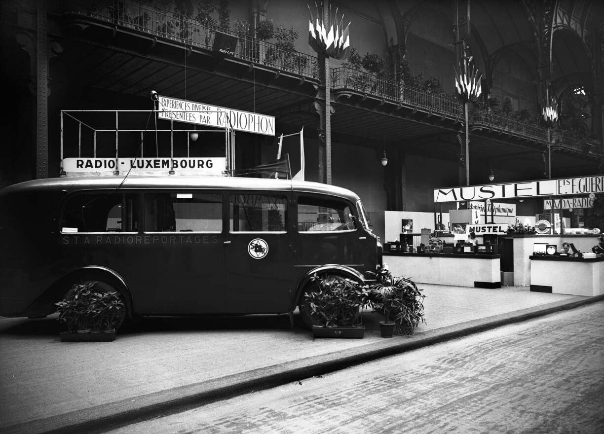 Van for Radio Luxembourg, pictured in Paris during the 1930s.