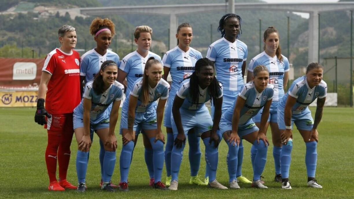 D'Ekipp vum Racing bei der historescher Victoire an der Coupe d'europe.