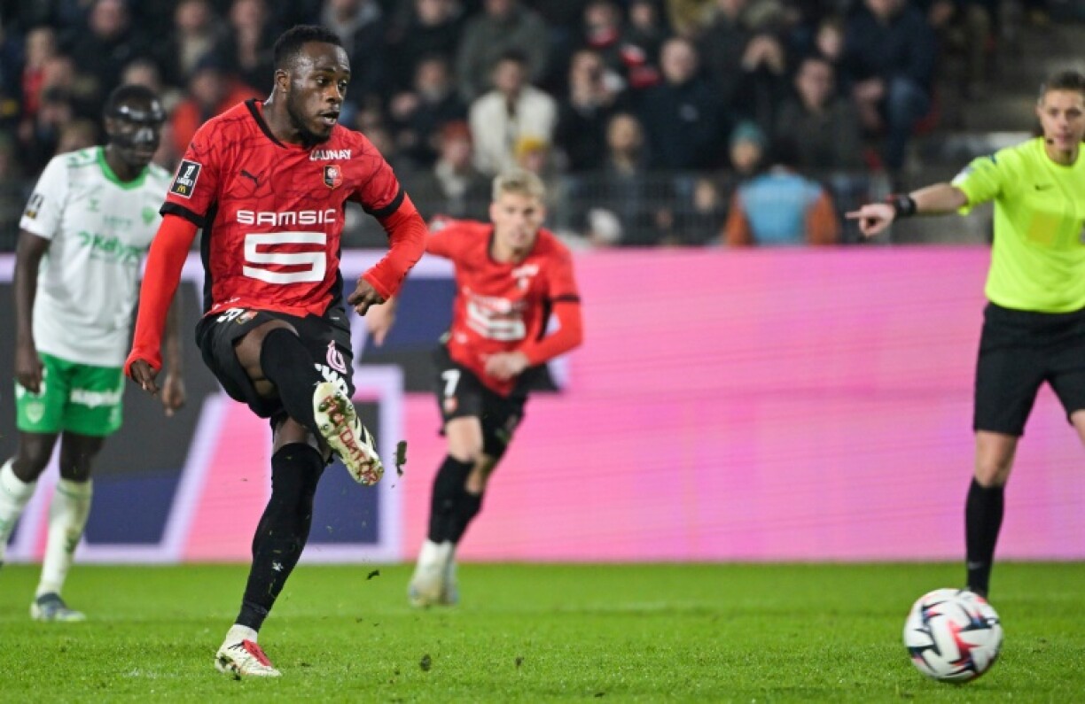 Arnaud Kalimuendo has joined Nottingham Forest until 2030