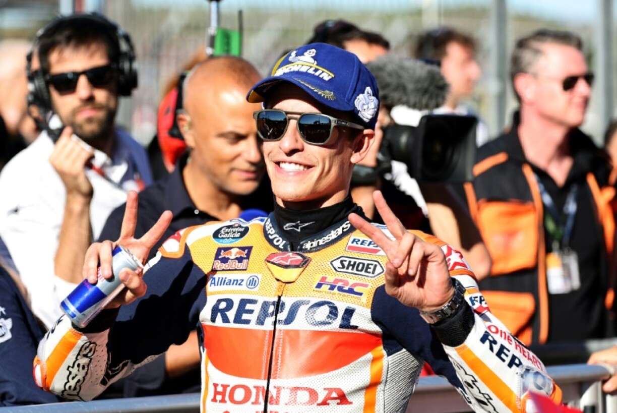 Le pilote espagnol de l'équipe Honda, Marc Marquez, après avoir décroché la pole position à l'issue de la séance de qualification du Grand Prix MotoGP de Valence sur le circuit Ricardo Tormo à Cheste, près de Valence, le 05 novembre 2022