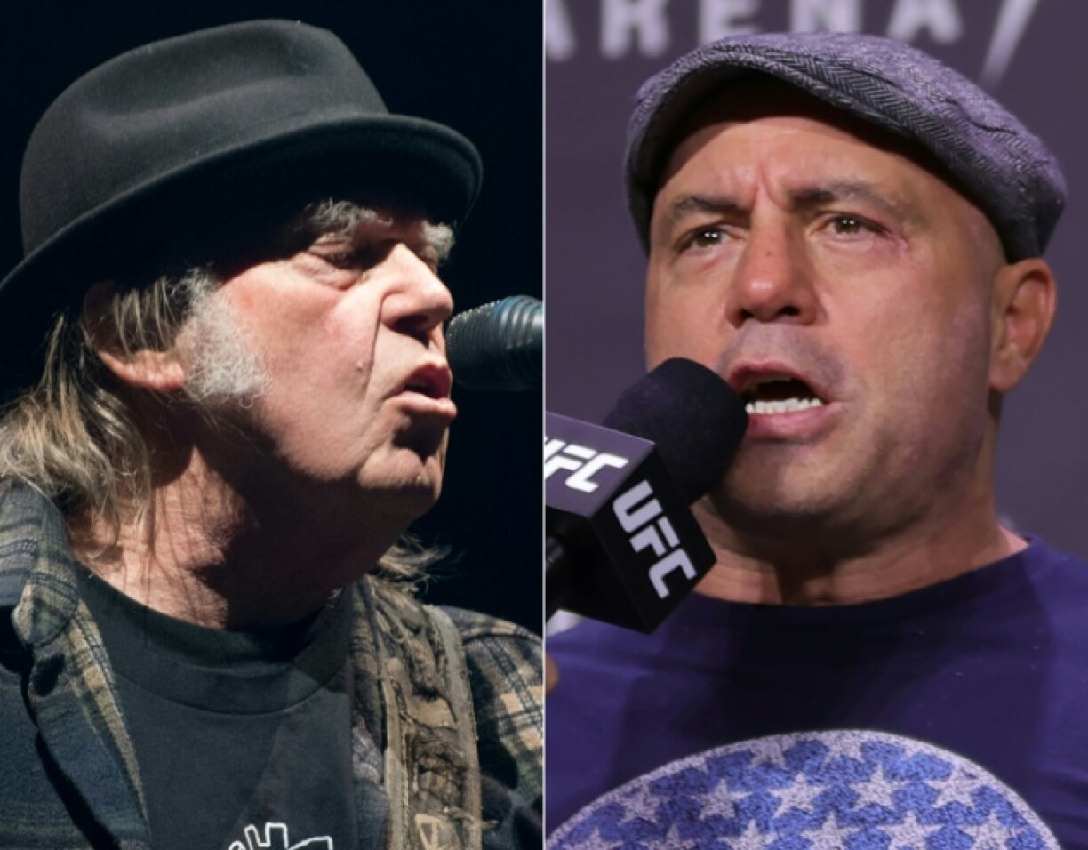 Combinaison de photos montrant le chanteur Neil Young (à gauche)à Québec le 7 juillet 2018 et l'animateur Joe Rogan (à droite) à Las Vegas le 10 décembre 2021