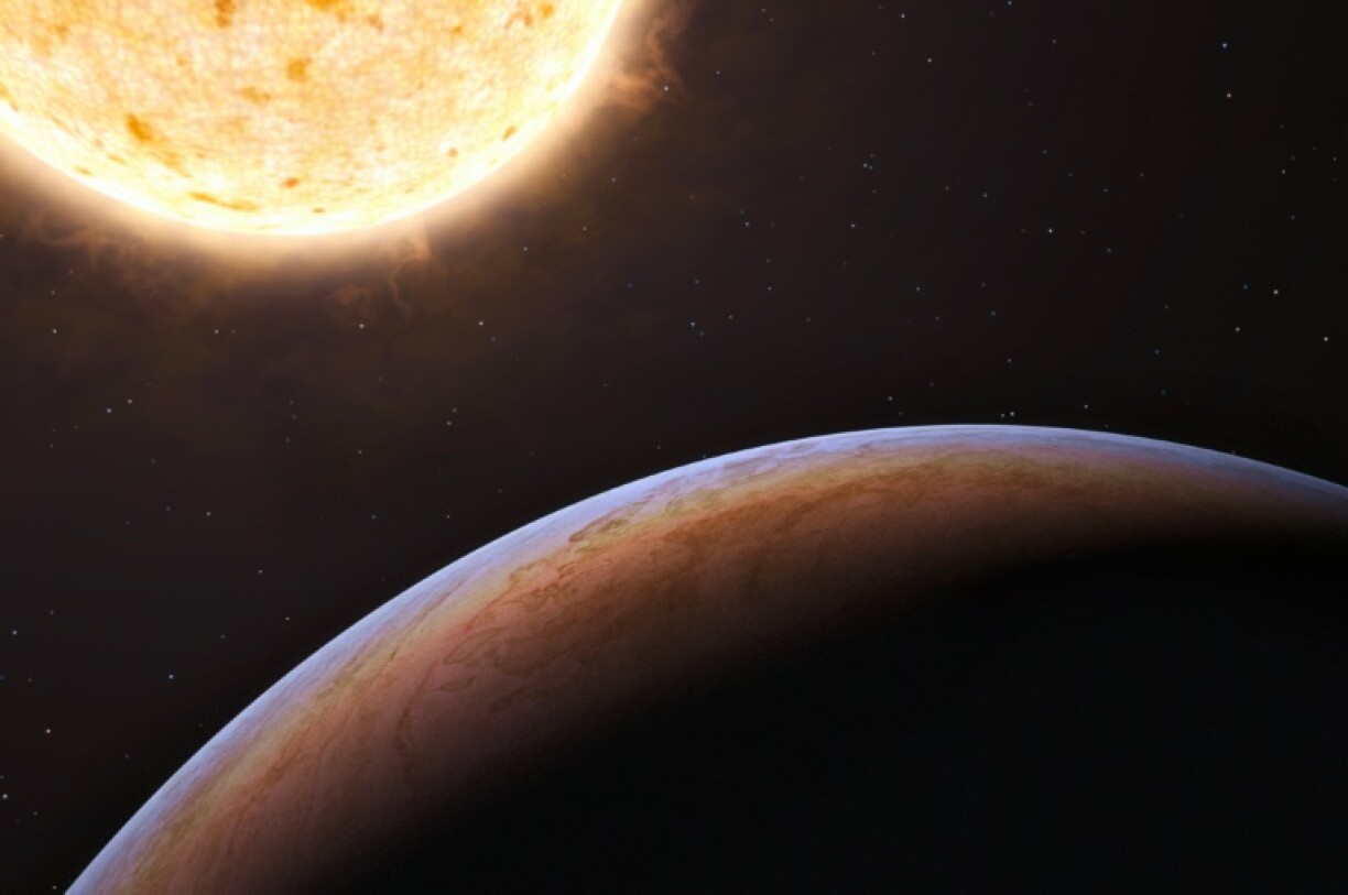 An artist's illustration of an exoplanet and its star