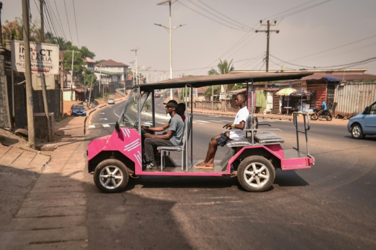 Assembled from recycled scrap metal and powered by batteries, the pink vehicle now roams the streets of the capital