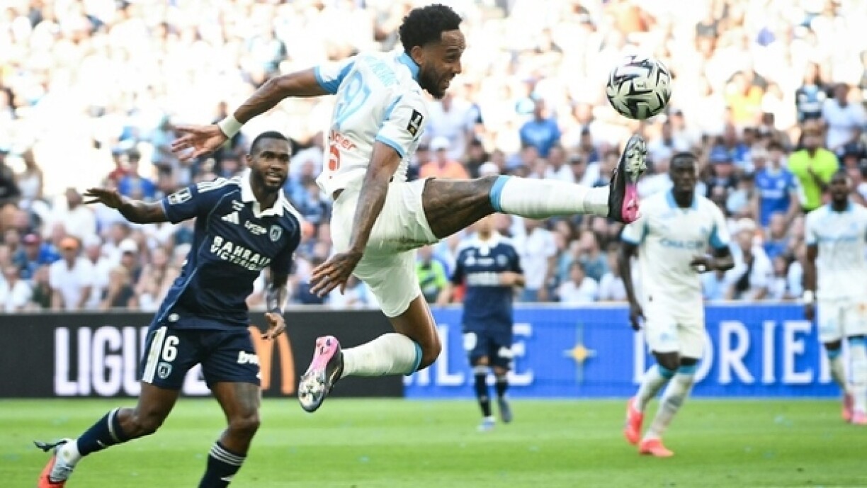 L'attaquant gabonais de Marseille Pierre-Emerick Aubameyang en pleine action lors du match de L1 contre le Paris FC le 23 août 2025 au Stade Vélodrome à Marseille