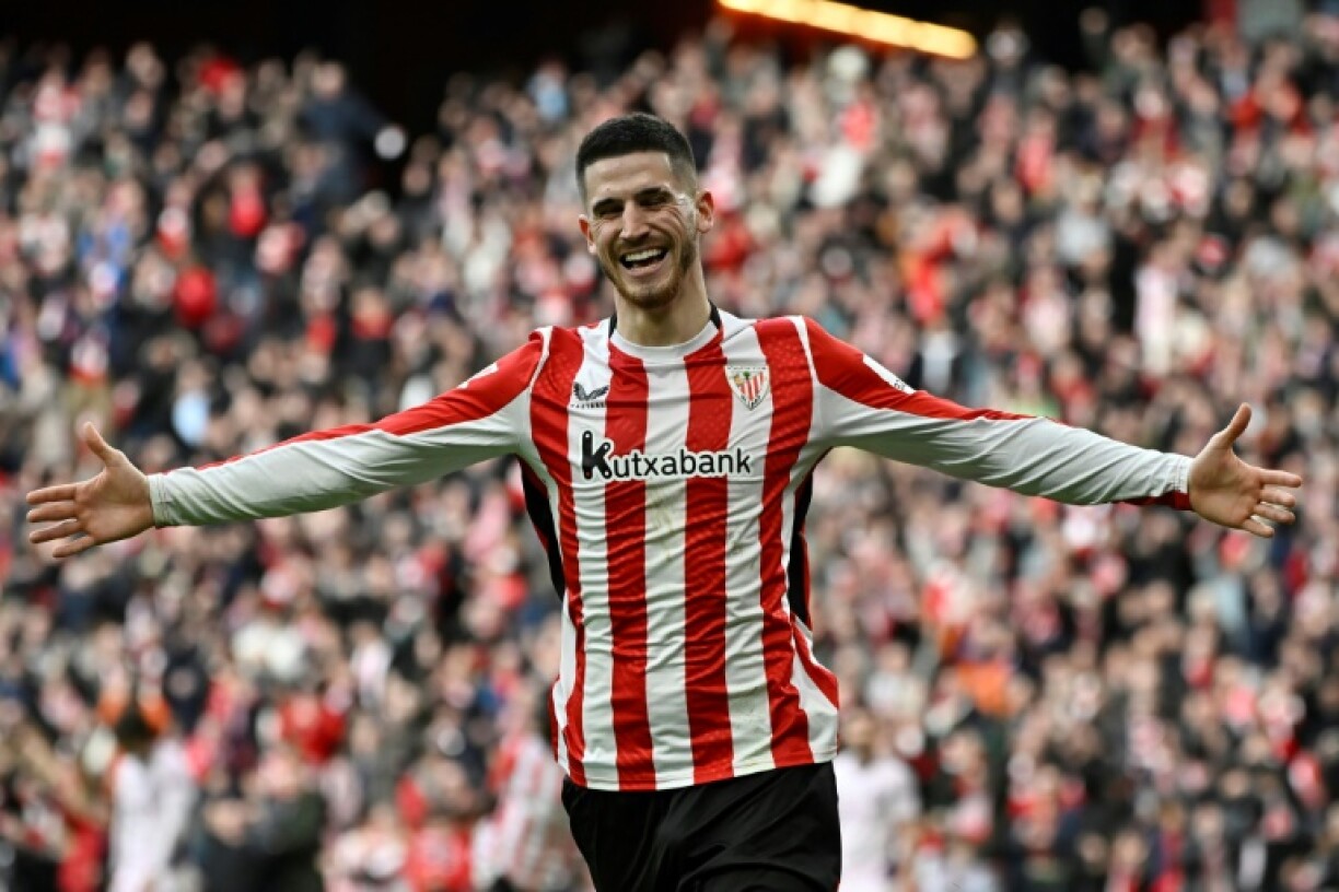 Athletic Bilbao's Spanish midfielder Oihan Sancet celebrates scoring his team's second goal against Girona