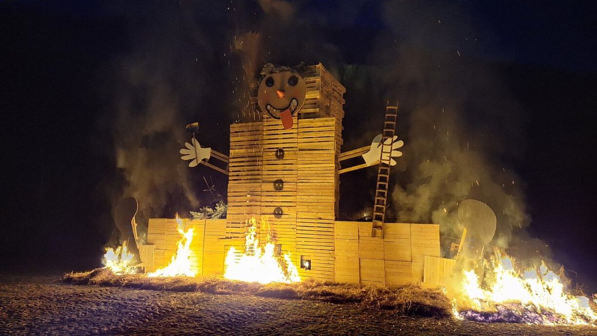 Buergbrennen z Méchela