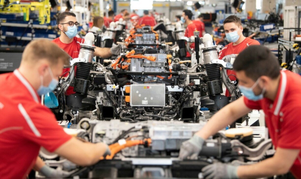Face masks in a Porsche factory.