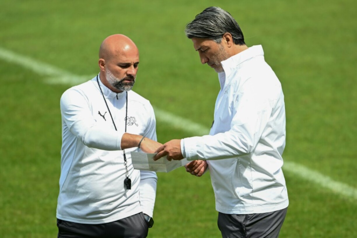 Giorgio Contini (L) was Switzerland coach Murat Yakin's assistant during Euro 2024 in Germany