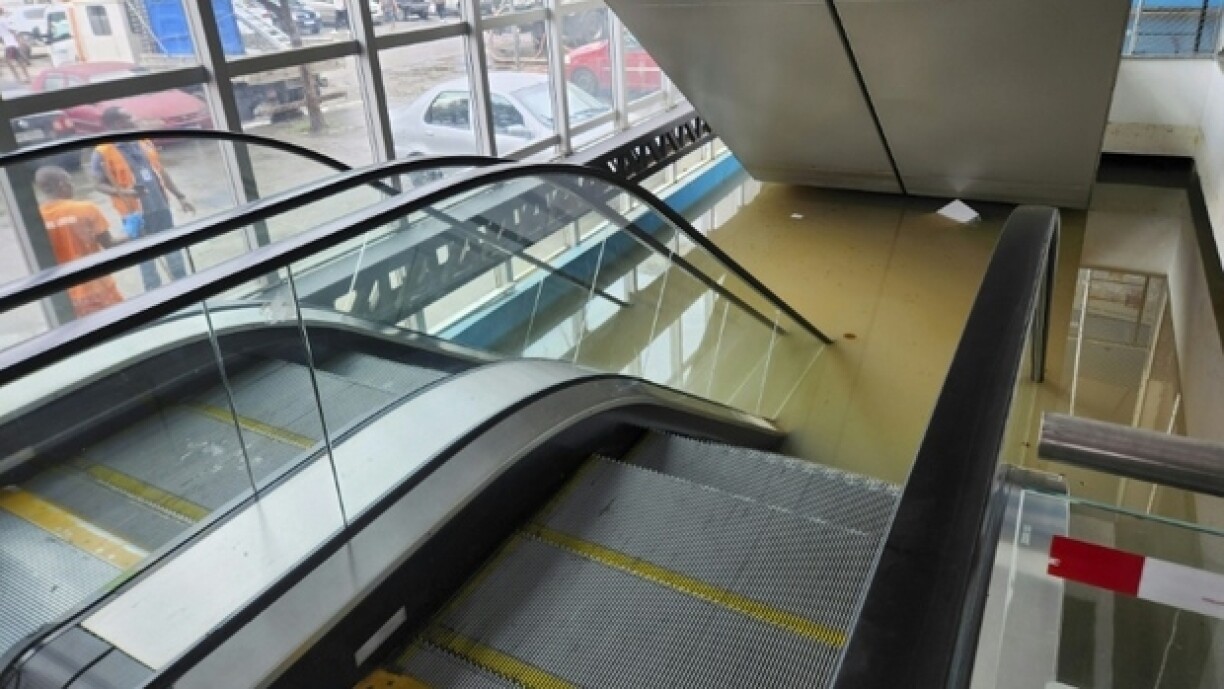 L'hôpital municipal Ronaldo Gazolla inondé après les pluies intenses qui se sont abattues sur Rio de Janeiro et ses environs, le 14 janvier 2024