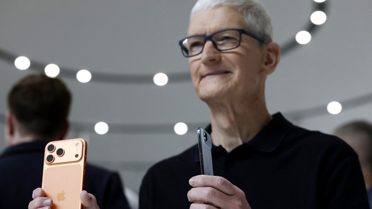 Apple-CEO Tim Cook mam neien iPhone 17