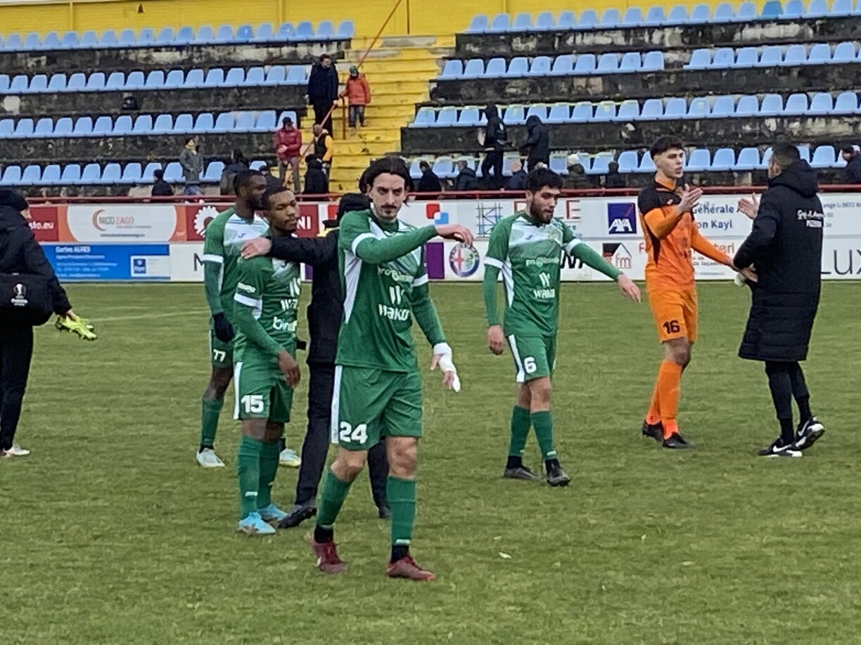 Emir Bijelic et Niederkorn se frottent les mains. Ils viennent de terrasser une équipe dudelangeoise méconnaissable.
