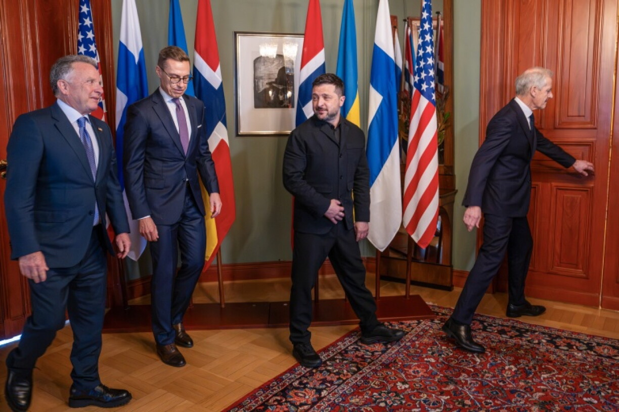 (L-R) US envoy Steve Witkoff, Finland's Alexander Stubb, Ukraine's Volodymyr Zelensky and Norway's Jonas Gahr Store