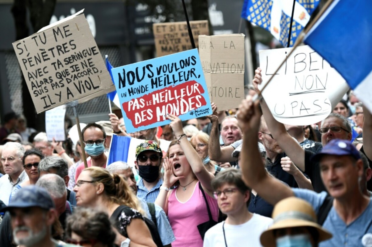 Manifestation anti-pass sanitaire à Paris, le 21 août 2021