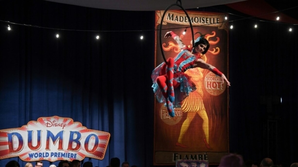 Aktuell ginn d'Klassiker vun Disney iwwerpréift. Ob och d'Neiverfilmungen änlech Warnunge kréien, ass aktuell nach net gewosst.