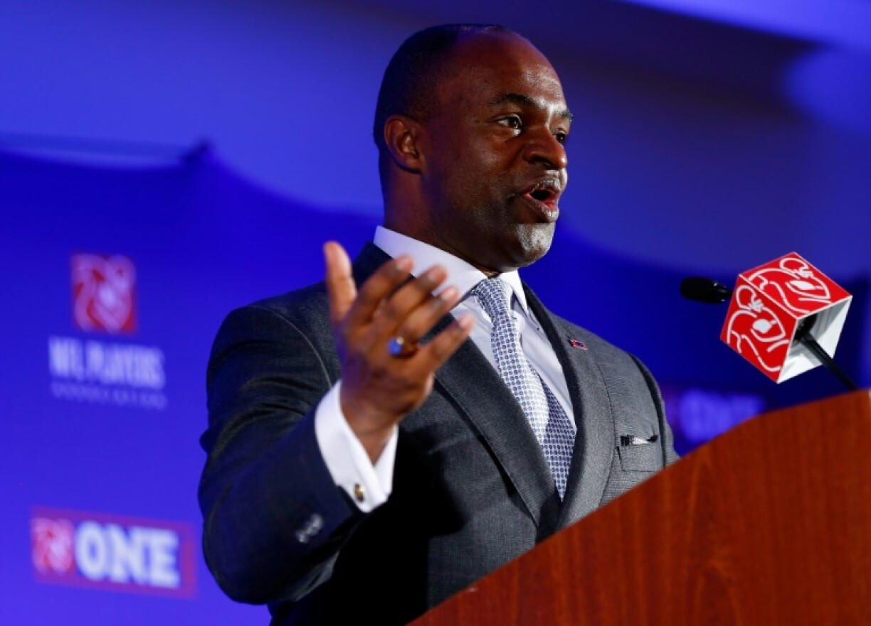 DeMaurice Smith, président du syndicats des joueurs de la Ligue nationale de football américain, lors d'une conférence de presse le 30 janvier 2014 à New York