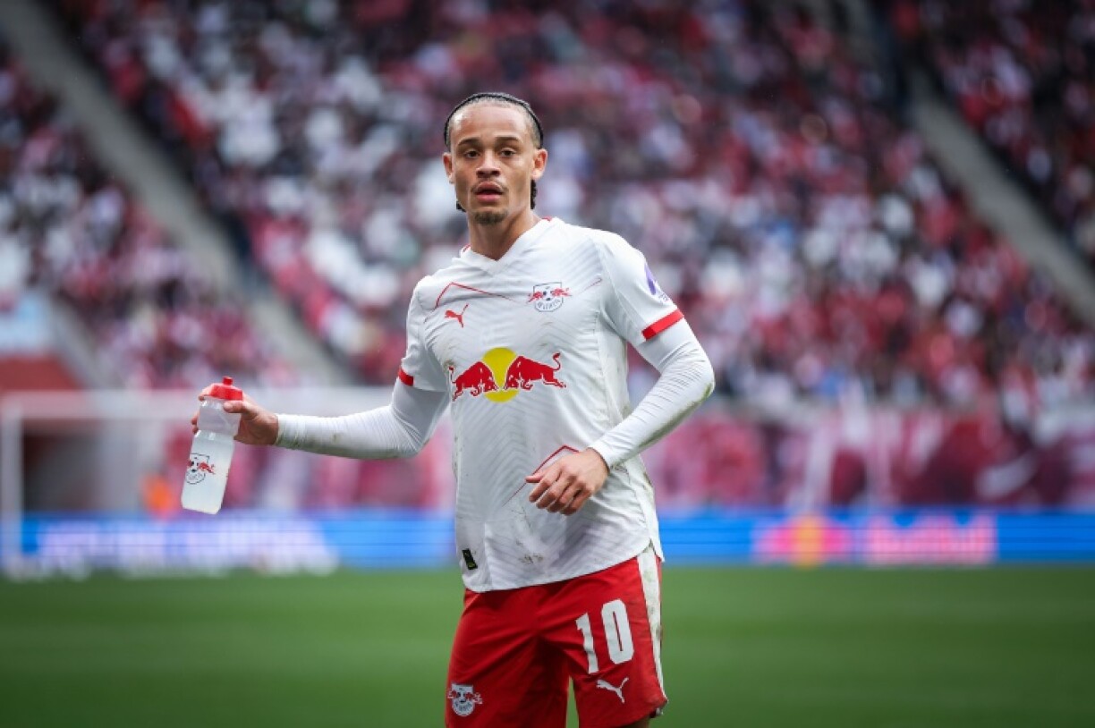 Tottenham have signed Dutch midfielder Xavi Simons from RB Leipzig