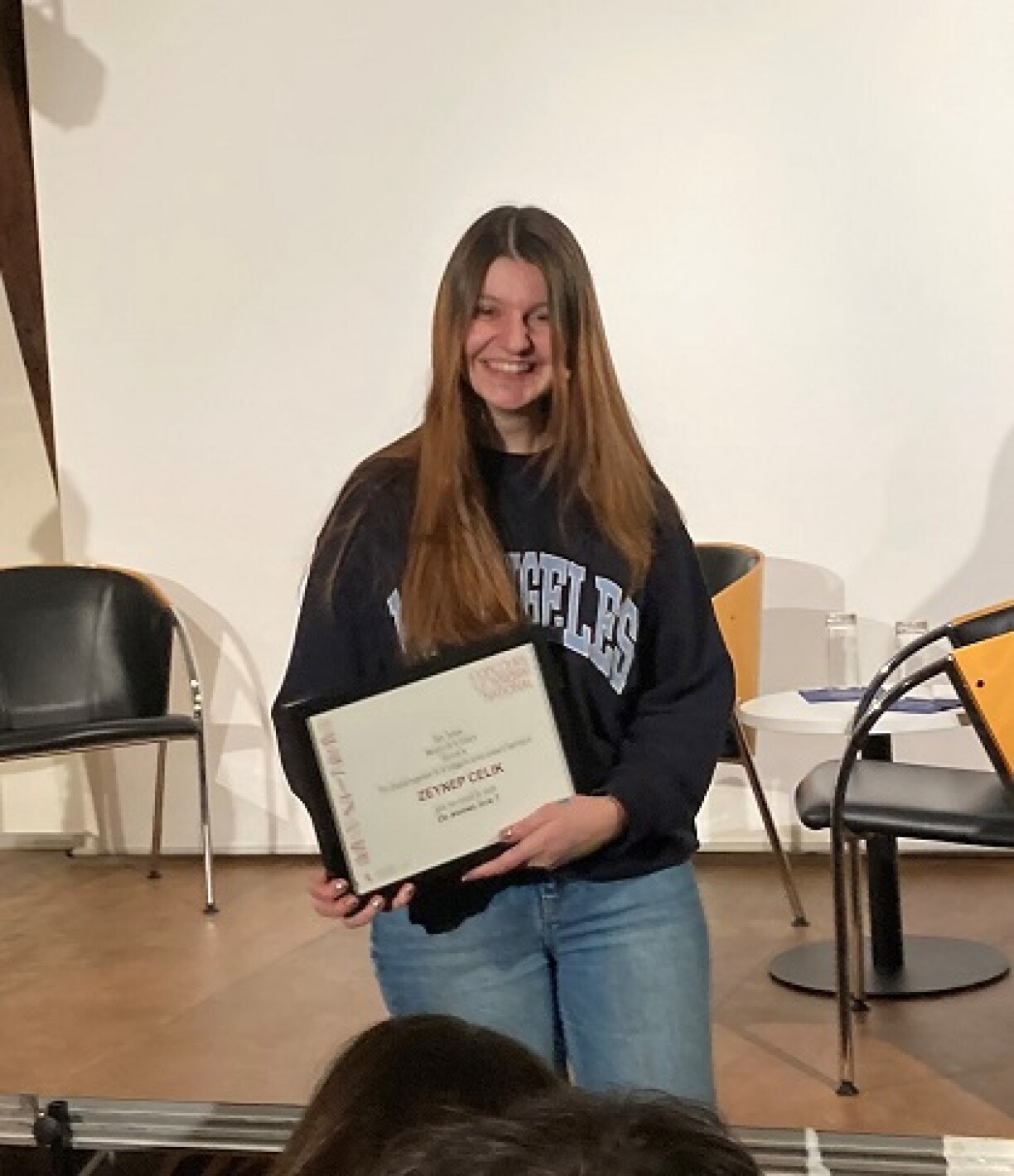 D'Zeynep Celik huet sech iwwer hiere Präis gefreet